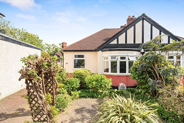 2 Bedroom Bungalow For Sale In Hilary Avenue, Mitcham, CR4