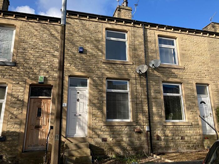 2 Bedroom Terraced House To Rent In Waverley Terrace, HD1