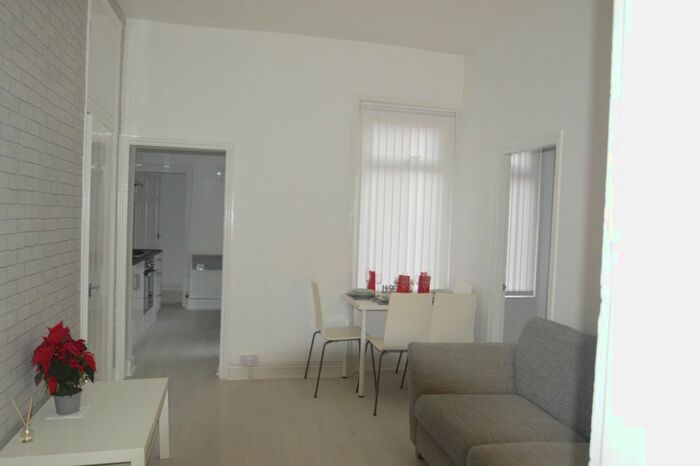 2 Bedroom Flat To Rent In Watt Street, Gateshead, NE8
