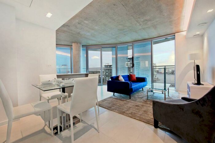 2 Bedroom Apartment To Rent In Hoola Apartments, Royal Victoria Dock, E16