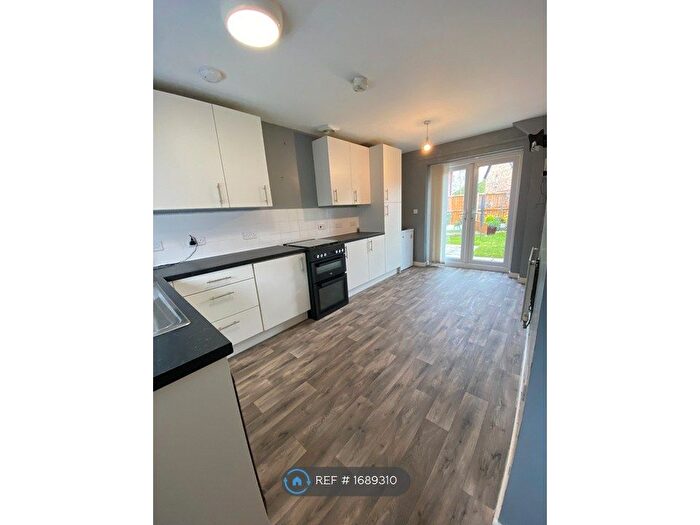 3 Bedroom Detached House To Rent In Pleasant St, Widnes, WA8