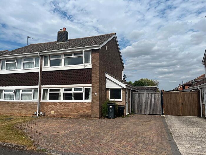 3 Bedroom Semi Detached House To Rent In The Buntings, Covingham, Swindon, SN3