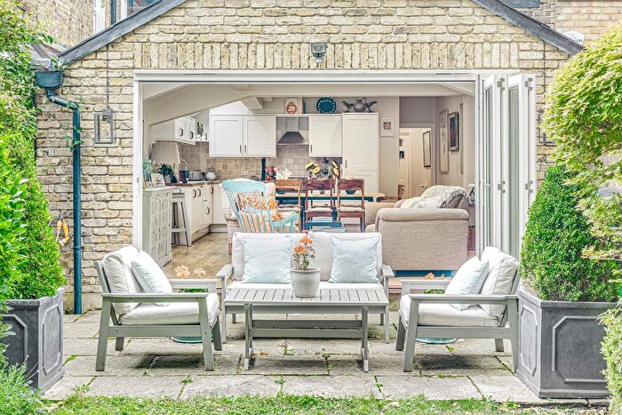 2 Bedroom Terraced House To Rent In Atalanta Street, Bishops Park, SW6