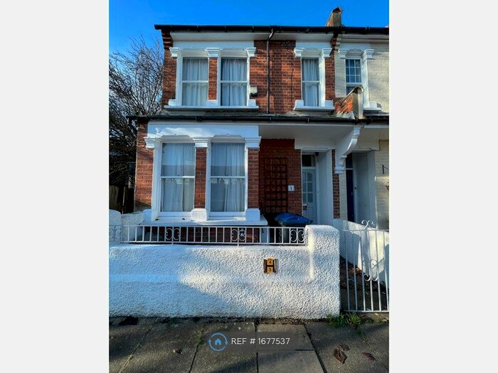 2 Bedroom End Of Terrace House To Rent In Laburnum Road, London, SW19