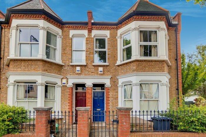 2 Bedroom Flat To Rent In Acton Lane, London, W4