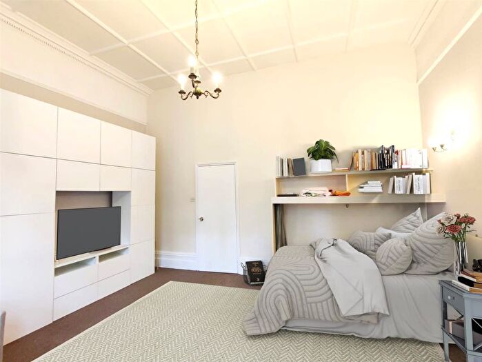 Studio To Rent In Lyndhurst Gardens, Belsize Park, NW3