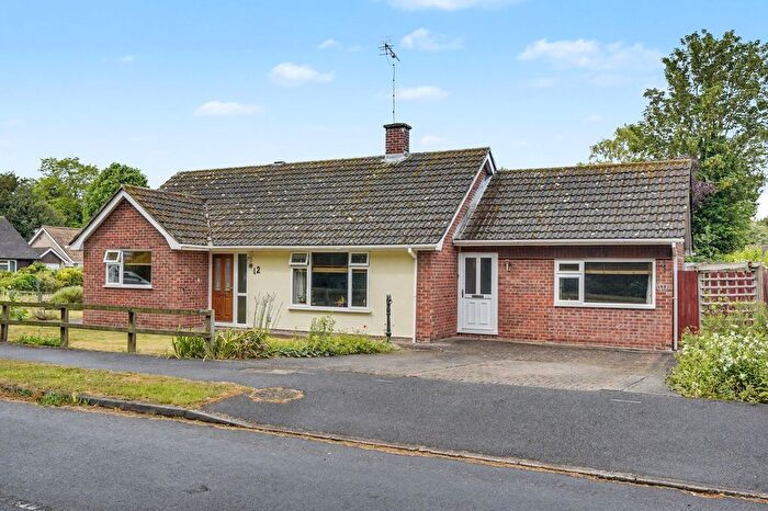 3 Bedroom Detached Bungalow For Sale In Wyndham Way, Newmarket, CB8