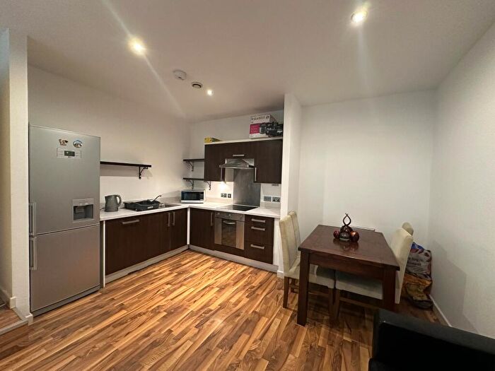 2 Bedroom Apartment To Rent In Solly Street, City Centre, Sheffield, S1