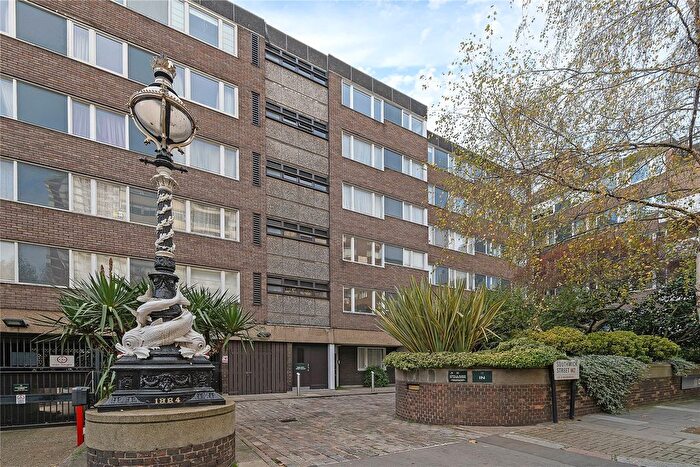 1 Bedroom Flat For Sale In Southwick Street, London, W2