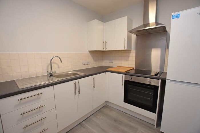2 Bedroom Flat To Rent In West Cotton Close, Far Cotton, Northampton, NN4