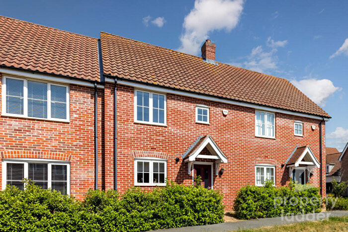 3 Bedroom Terraced House For Sale In Hornbeam Road, North Walsham, Norfolk, NR28