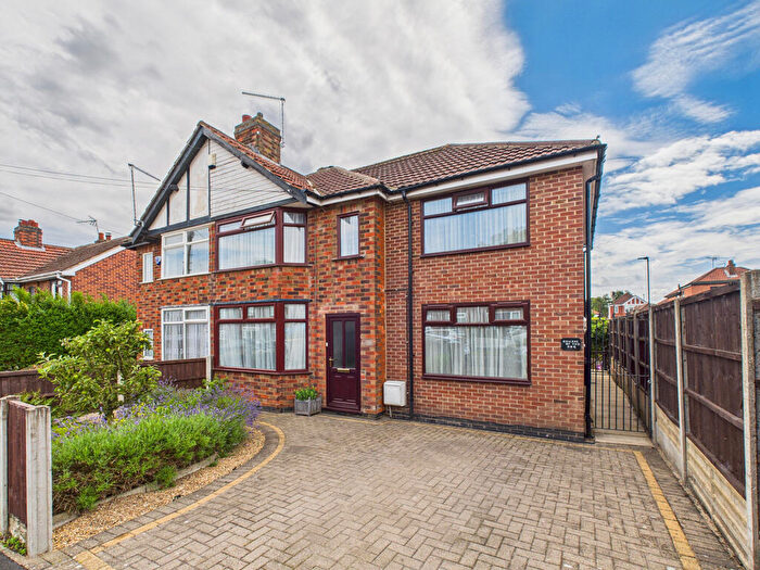 3 Bedroom Semi-Detached House For Sale In Suffolk Avenue, Chaddesden, DE21