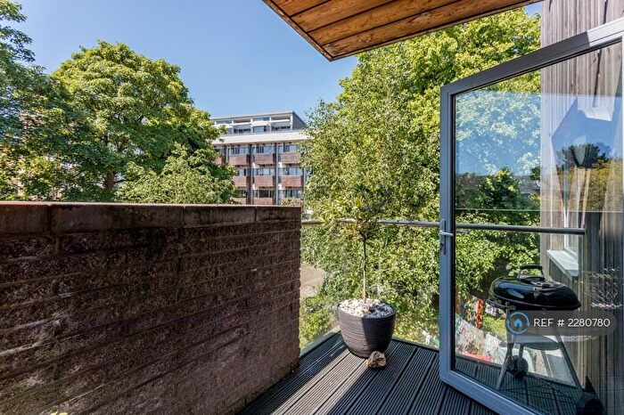 2 Bedroom Maisonette To Rent In Beagle House, London, E13