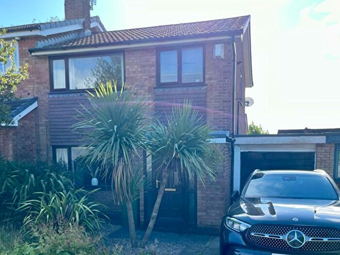 3 Bedroom Link Detached House To Rent In Ramwells Brow, Bromley Cross, Bolton, BL7
