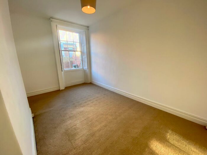 2 Bedroom Apartment To Rent In Bath Terrace, Tynemouth, NE30