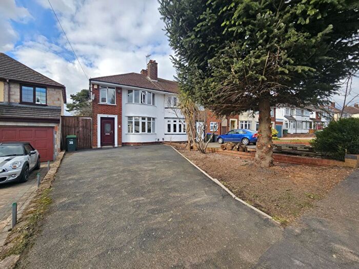 3 Bedroom House To Rent In Carter Road, Birmingham, B43