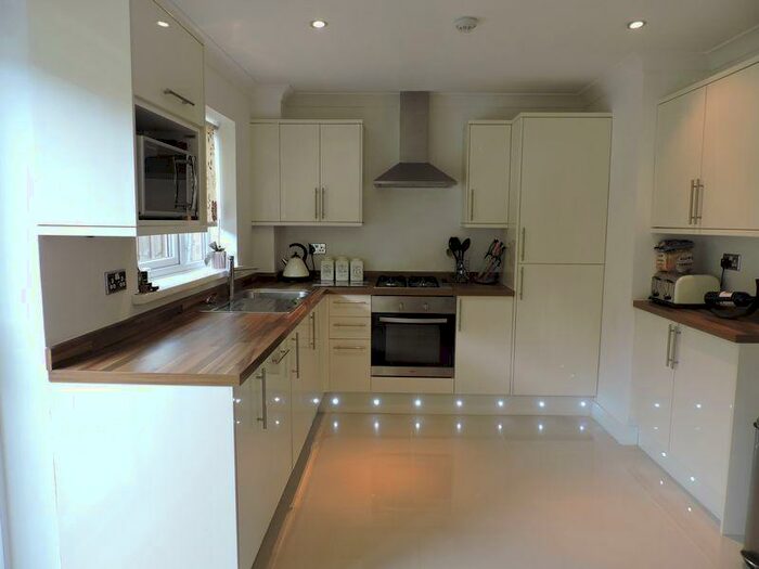 3 Bedroom Terraced House To Rent In Copland Close, Basingstoke, RG22