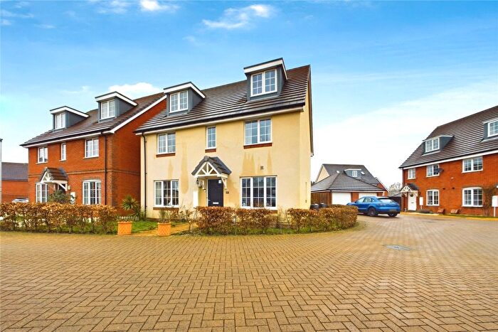 5 Bedroom Detached House To Rent In Bowling Green, Three Mile Cross, Reading, Berkshire, RG7