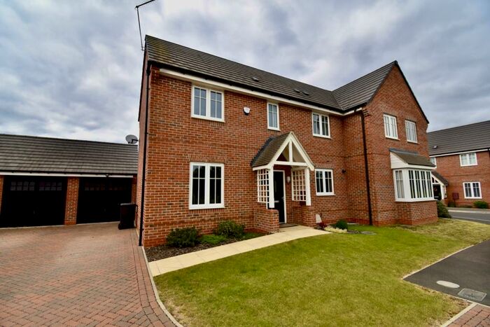 3 Bedroom Semi-Detached House To Rent In Far Barrows, Boughton, Northampton, NN2