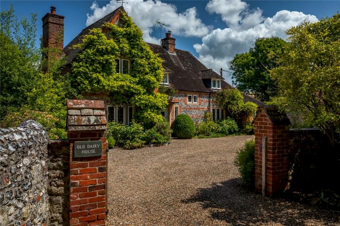 4 Bedroom Detached House For Sale In Costers Lane, Bowerchalke, Salisbury, SP5