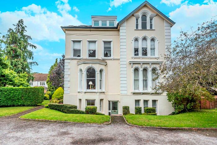 2 Bedroom Flat To Rent In Shurdington Road, Leckhampton, Cheltenham, GL53