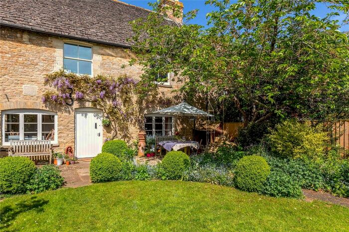 4 Bedroom Property To Rent In Lower Street, Islip, Kidlington, Oxfordshire OX5