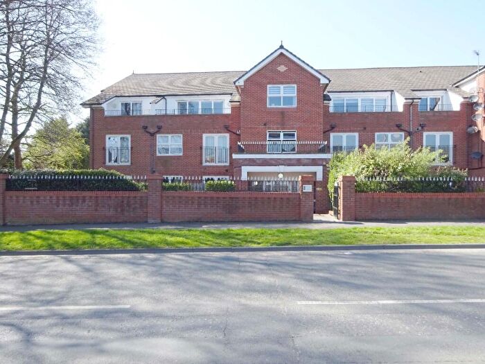 3 Bedroom Apartment For Sale In Queensway, Poulton-Le-Fylde, Lancashire, FY6