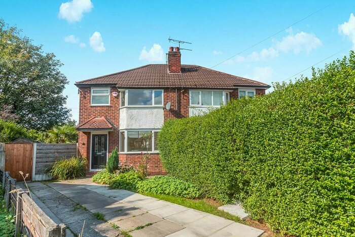 3 Bedroom Semi-Detached House To Rent In Riverton Road, Didsbury, Manchester, M20