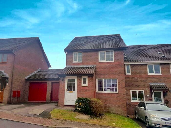 3 Bedroom House To Rent In Badgers Mead, Brackla, Bridgend, CF31