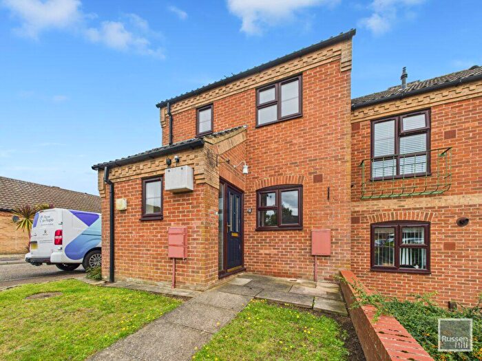 3 Bedroom Semi-Detached House For Sale In Rowan Court, New Costessey, NR5