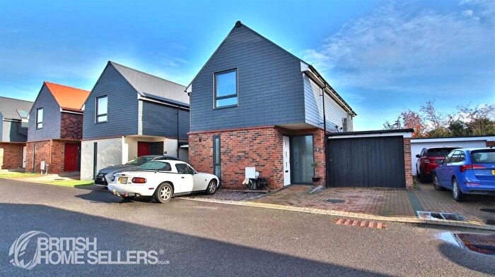 3 Bedroom Detached House For Sale In Queens Head Close, Aston Cross, Tewkesbury, Gloucestershire, GL20