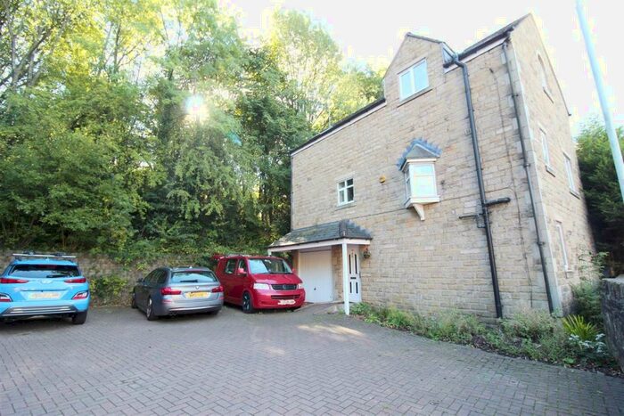 3 Bedroom Detached House To Rent In Lower Fold, Marple Bridge, SK6