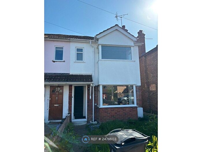 3 Bedroom Semi-Detached House To Rent In Warwick Crescent, Clacton-On-Sea, CO15