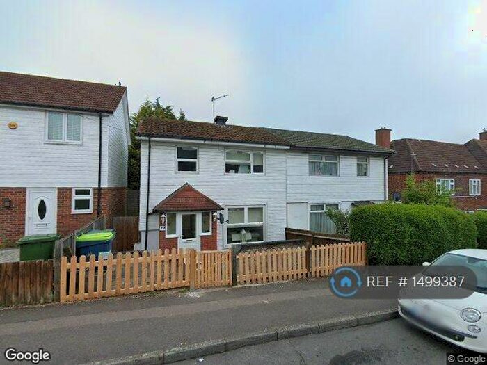 3 Bedroom Semi-Detached House To Rent In Bearing Way, Chigwell, IG7