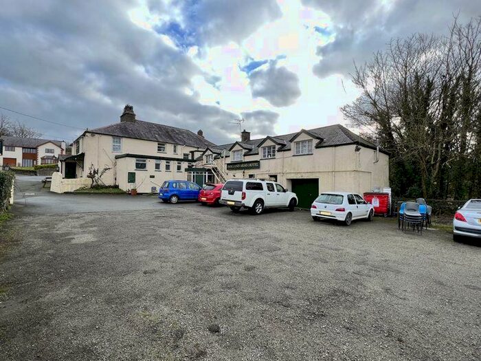 8 Bedroom Detached House For Sale In Pentre Berw, Gaerwen, LL60