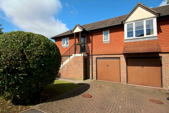2 Bedroom Coach House To Rent In Cordelia Croft, Warfield, RG42