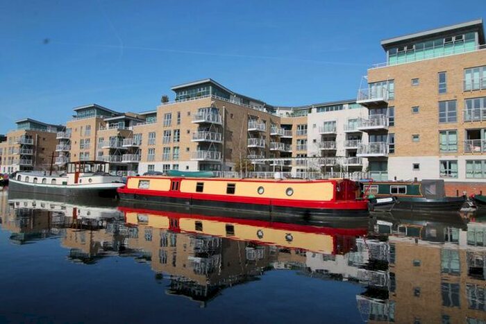 2 Bedroom Flat To Rent In Tallow Road, Brentford, TW8