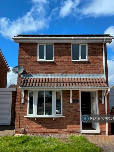 3 Bedroom Detached House To Rent In Windsor View, Birmingham, B32