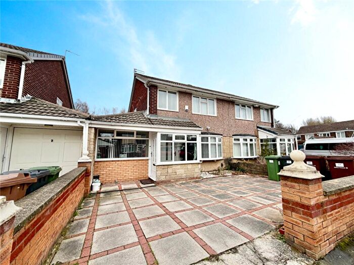 3 Bedroom Semi Detached House For Sale In Lytham Close, Aintree, L10
