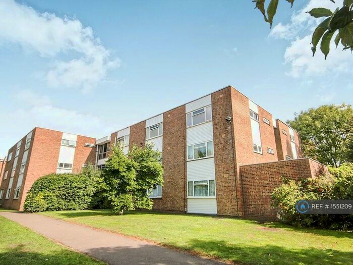 Studio To Rent In Selborne Court, Romsey, SO51