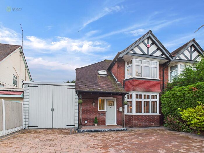 3 Bedroom Semi Detached House For Sale In Walsall Road, Perry Barr, Birmingham, B42