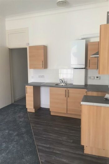 2 Bedroom Ground Flat To Rent In Lorne Street, Edinburgh, EH6