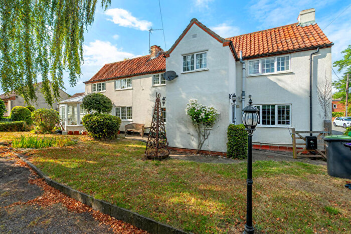 4 Bedroom Detached House For Sale In Maytree Cottage, Swinderby, Lincoln, LN6