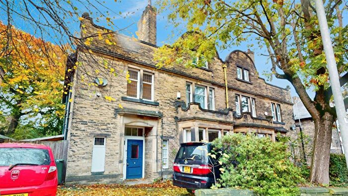 7 Bedroom Semi Detached House For Sale In Queens Road, Bradford, BD8