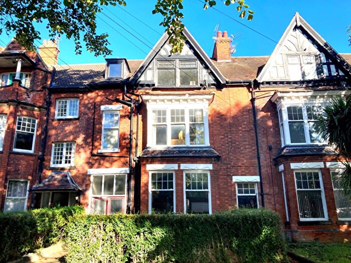 6 Bedroom Terraced House For Sale In Westbourne Avenue, Hull, HU5