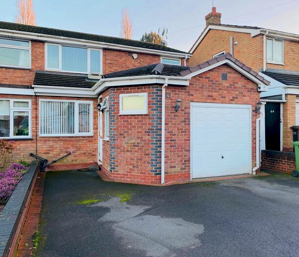 3 Bedroom Semi-Detached House To Rent In Langley Hall Road, Solihull B92