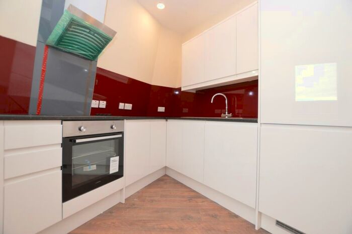 2 Bedroom Flat To Rent In Peckham High Street Peckham, SE15