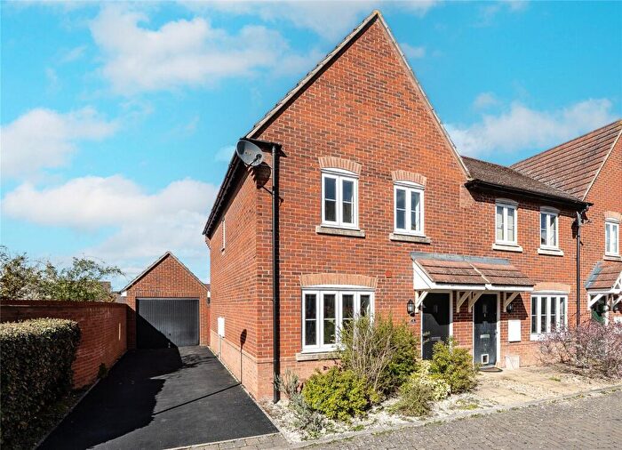 3 Bedroom Semi Detached House For Sale In Apple Down, Didcot, Oxfordshire, OX11