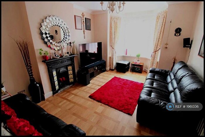 3 Bedroom Detached House To Rent In Pickford Road, Bexleyheath, DA7