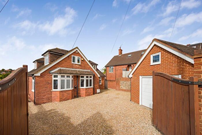6 Bedroom Detached House For Sale In Grove Hill, Emmer Green, Reading, RG4